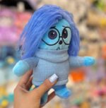 عروسک طرح شخصیت درون و بیرون مدل غم Sadness کد JIM110 ارتفاع ۲۰ سانتی متر - Image 2
