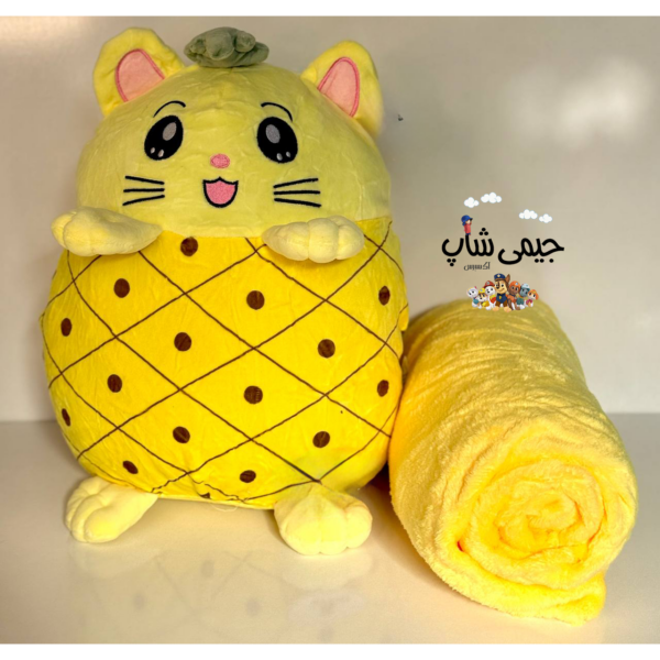 عروسک بالشتی مدل گربه آناناسی کد JIM110 ارتفاع 40 سانتی متر به همراه پتو - Image 2